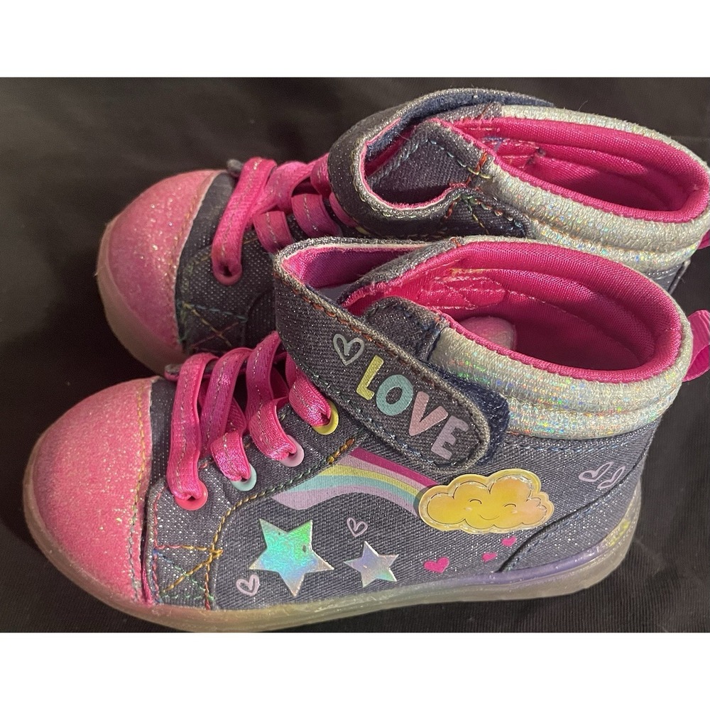 Athletic Wear High Top Girls Shoes Size 7 Good Condition